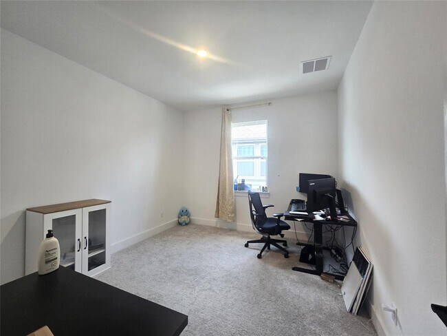 Building Photo - 124 Ribera Dr