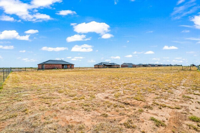 Building Photo - 10623 East C R 7400