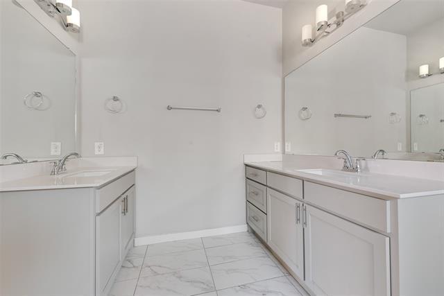 Building Photo - 253 Coyote Creek Dr