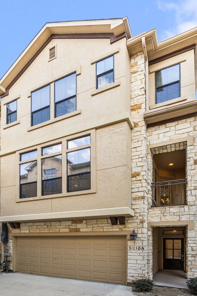 Building Photo - 5213 Eigel St