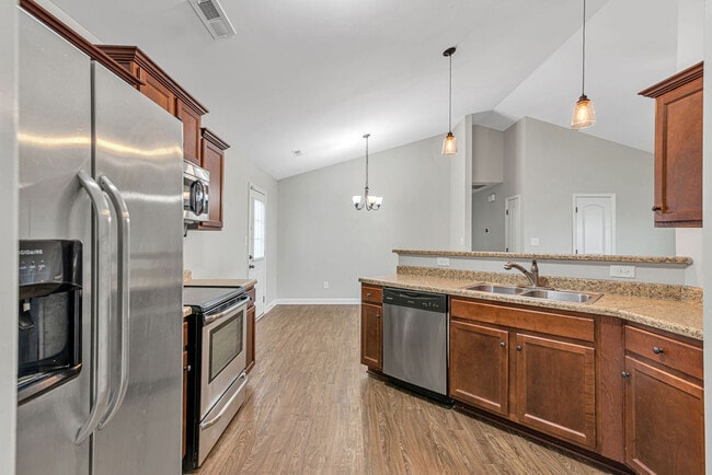 Building Photo - 258 Breakwater Dr