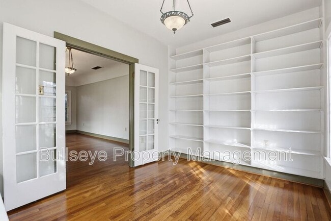 Building Photo - 718 W Roosevelt St