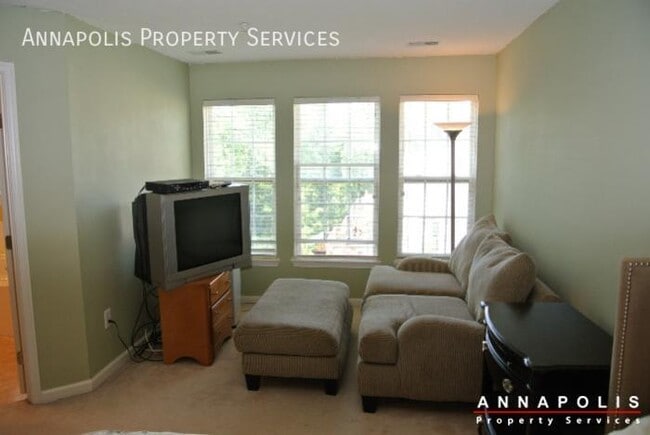 Building Photo - 950 Citrine Ct