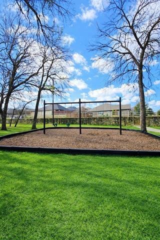 Building Photo - 10844 Live Oak Creek Dr