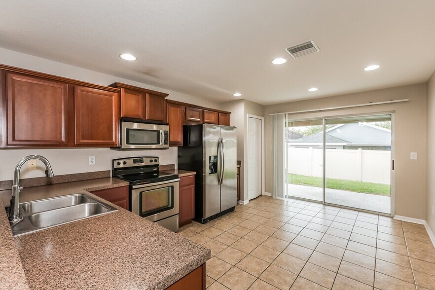 Building Photo - 10307 Granada Green Ct