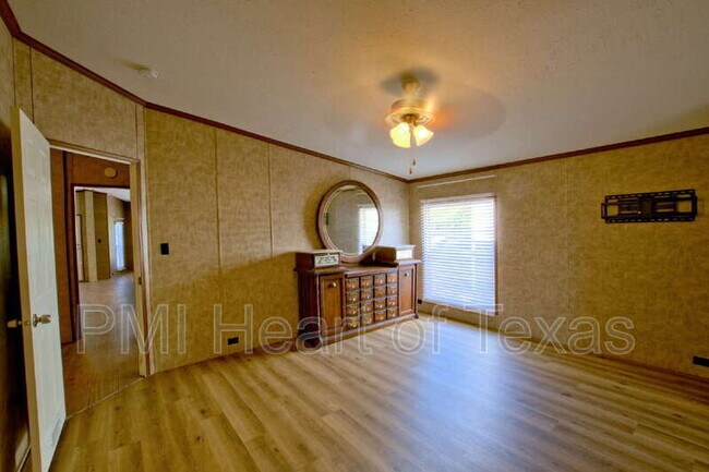 Building Photo - 631 Co Rd 270