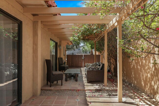 Building Photo - 72816 Mesa View Dr
