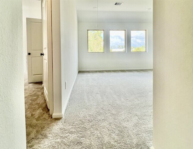 Building Photo - 17771 Misty Brk Ln