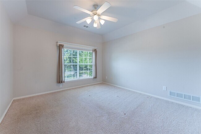 Building Photo - 209 Timber Lake Dr