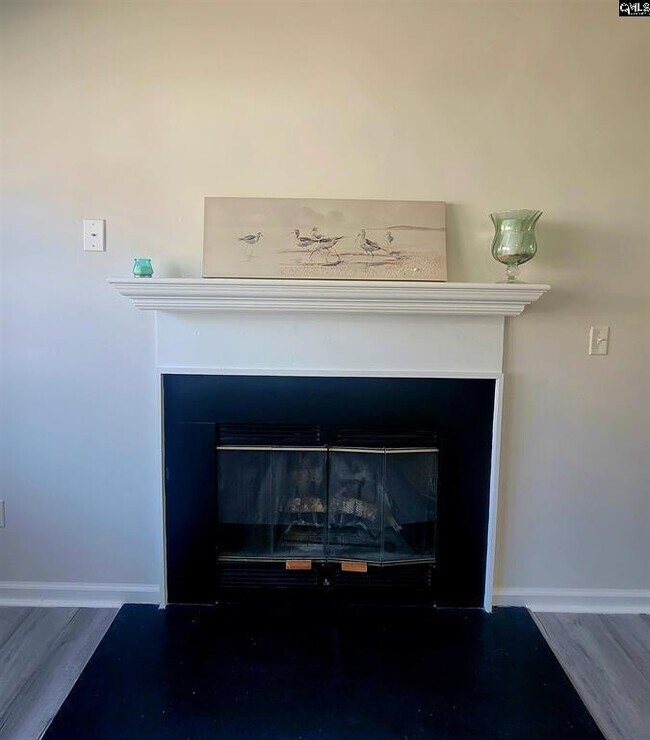 Building Photo - Freshly Remodeled Home near YMCA