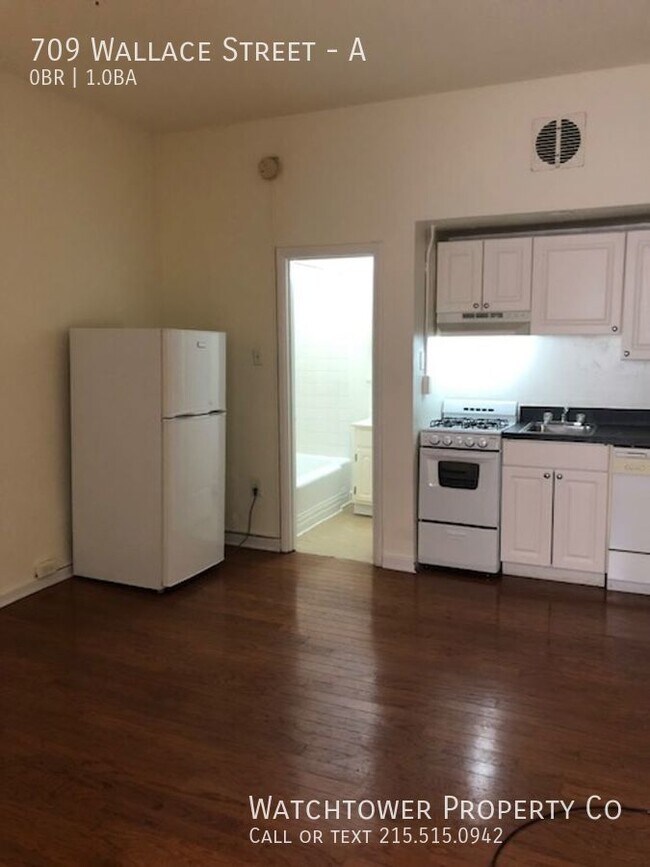 Building Photo - 709 Wallace St