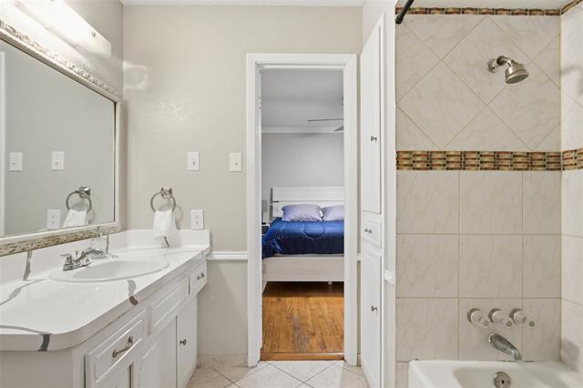 Building Photo - 3165 Darvany Dr