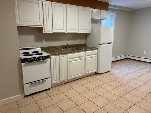 Building Photo - 482 NY-145