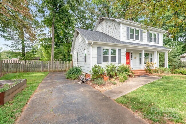 Building Photo - 5001 Vescova Ct