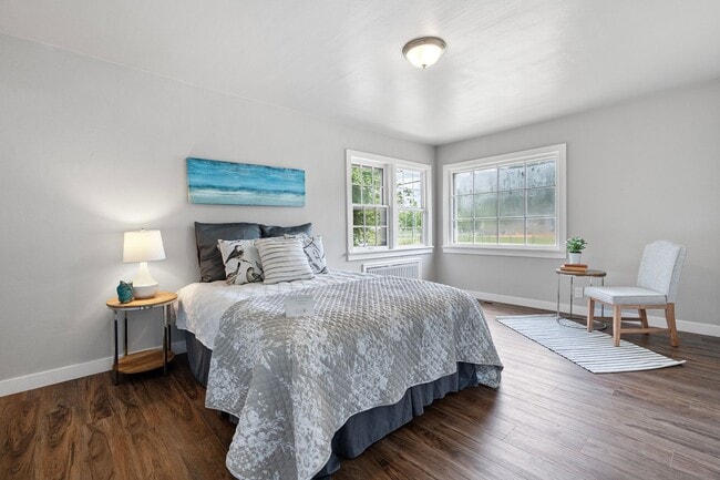 Building Photo - Spacious 4-Bedroom Home in South Capitol O...