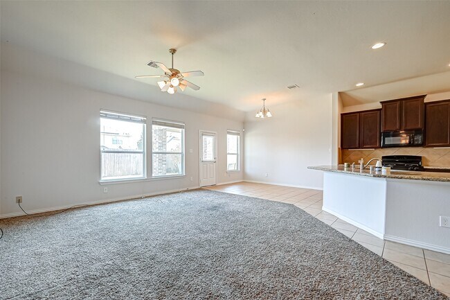 Building Photo - 24602 Forest Canopy Dr