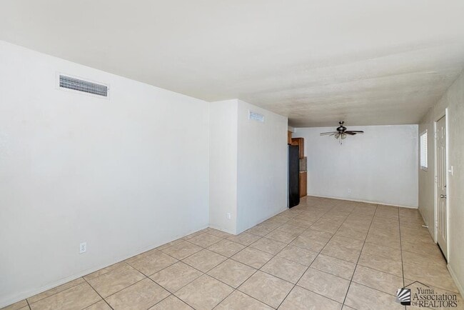 Building Photo - 1902 W 18th St