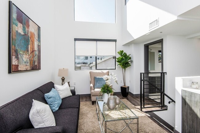 Living Room - 5812 Virginia Ave