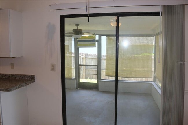 Building Photo - 5980 NW 62nd Ave