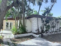 Building Photo - 2512 51st Ave Terrace W