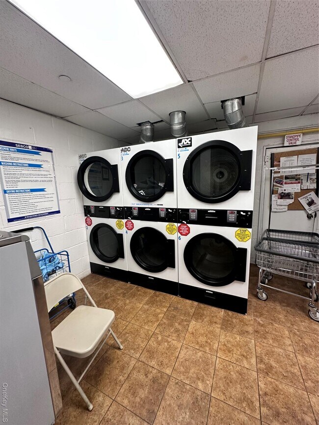 Building Photo - 20 Wendell St