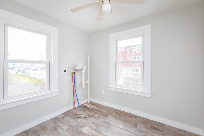 Primary Photo - 140 Ashworth Ave