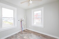 Building Photo - 140 Ashworth Ave