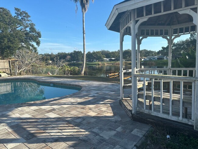 Building Photo - 3BR/2BA Pool Home with 2-Car Garage in St. Petersburg!