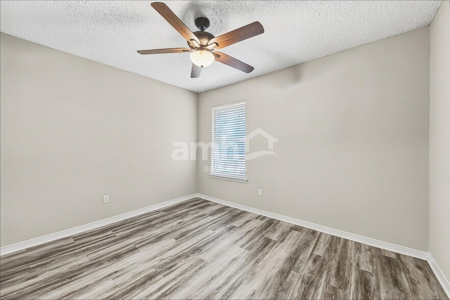 Building Photo - 2663 Fernleaf Dr