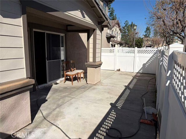 Building Photo - 11090 Mountain View Dr