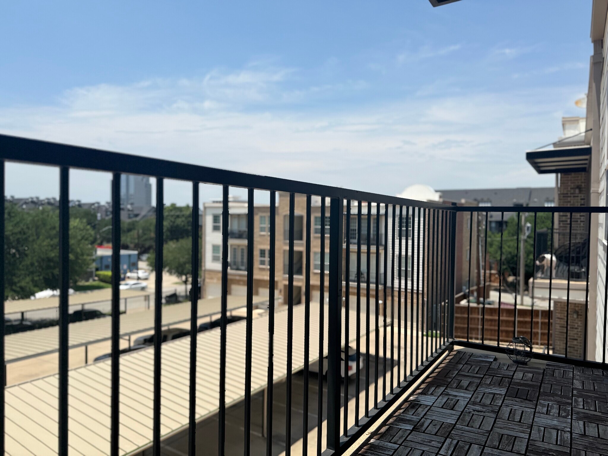 Building Photo - 950 Henderson St