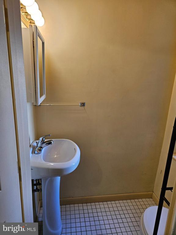 Building Photo - 36 E Ostend St