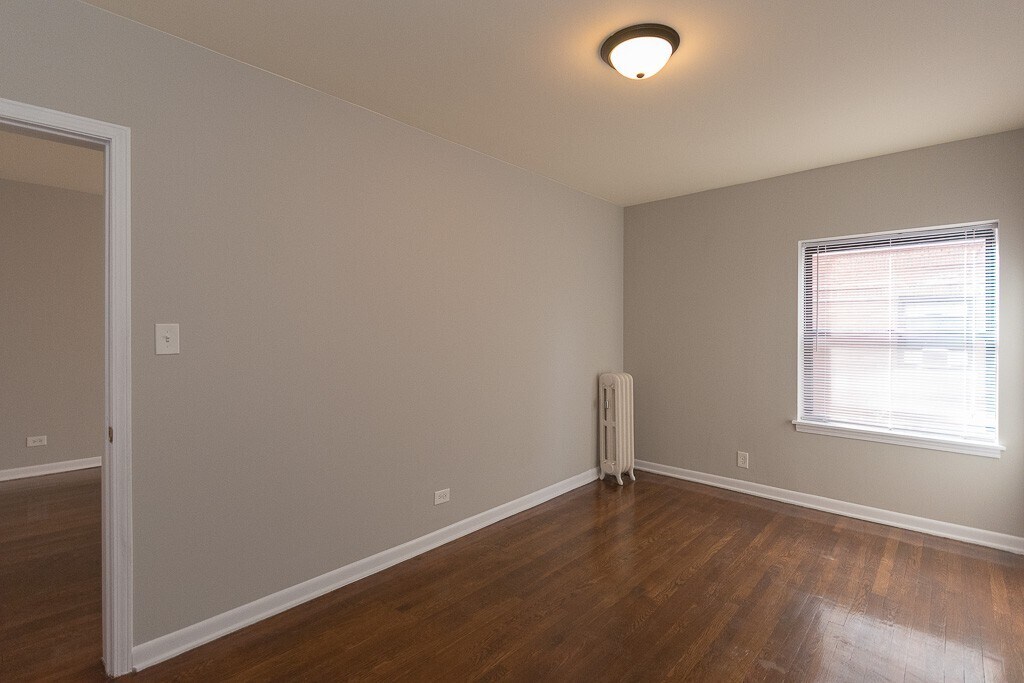 Building Photo - 5748 N Winthrop Ave