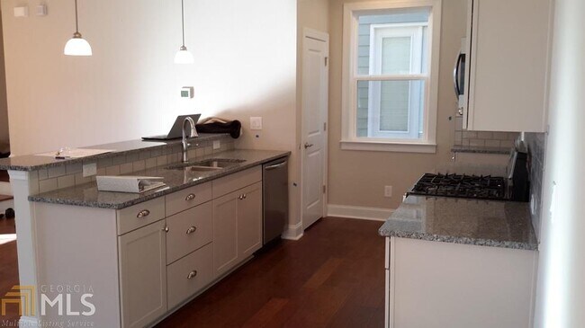 Building Photo - 2339 Village Grove Dr NW