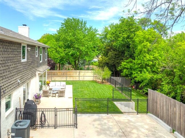 Building Photo - 4 Bedroom 2.5 Bath 2 Car Garage in Quail C...