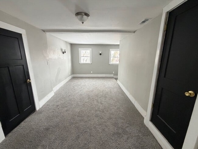 Building Photo - Charming 4-bed, 2-bath brick colonial home Contact KPM Detroit 313-429-3244