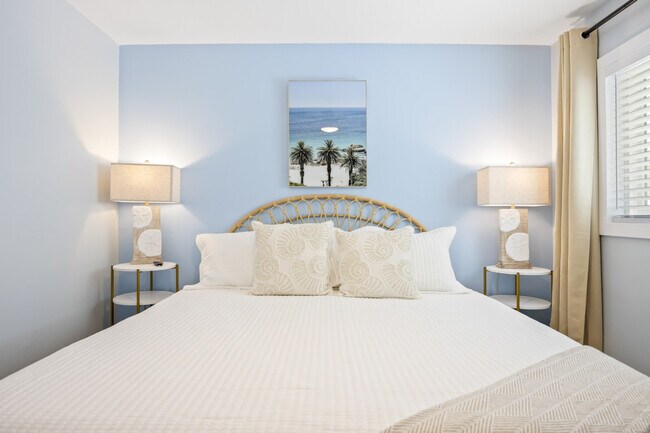 Building Photo - 79 S Brevard Ave