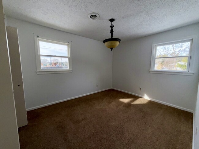 Building Photo - 312 Clay St