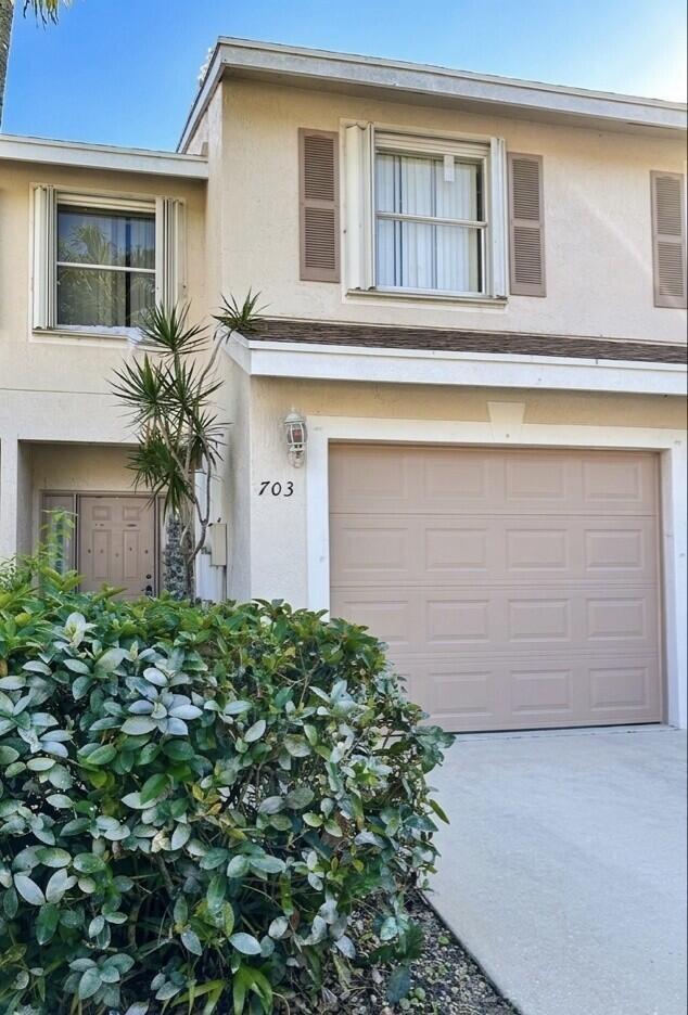 Building Photo - 703 Crosswinds Dr