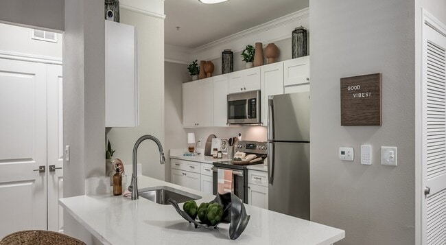 Building Photo - 529 Barker-Clodine Road Unit 19201