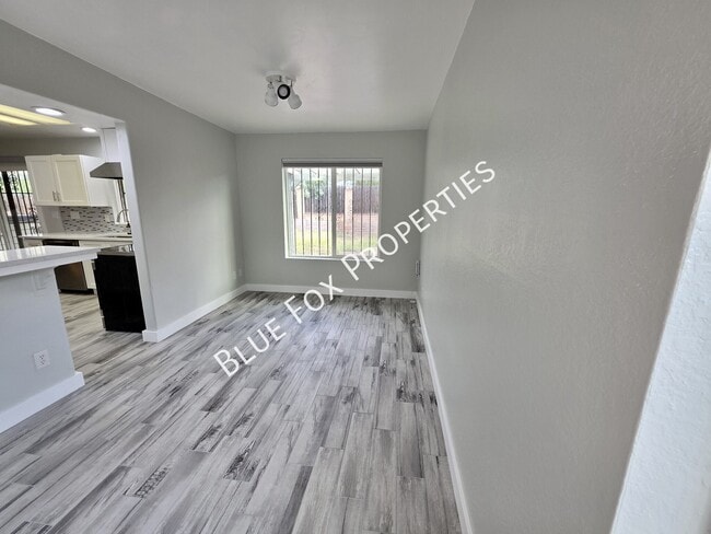 Building Photo - 8340 E Fond Du Lac Dr