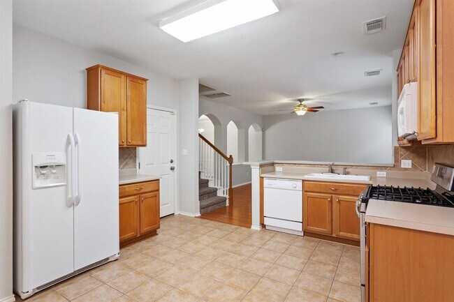 Building Photo - 1720 Briarton Ln S
