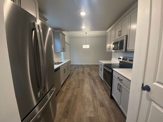 Building Photo - $2,300 | 3 Bedroom, 2.5 Bathroom Townhome | Pets Negotiable* | Available for an August 1st, 2026 ...