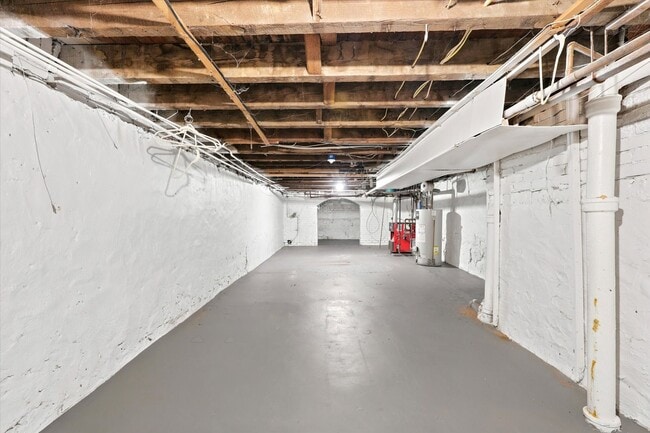 Building Photo - 502 N Clayton St