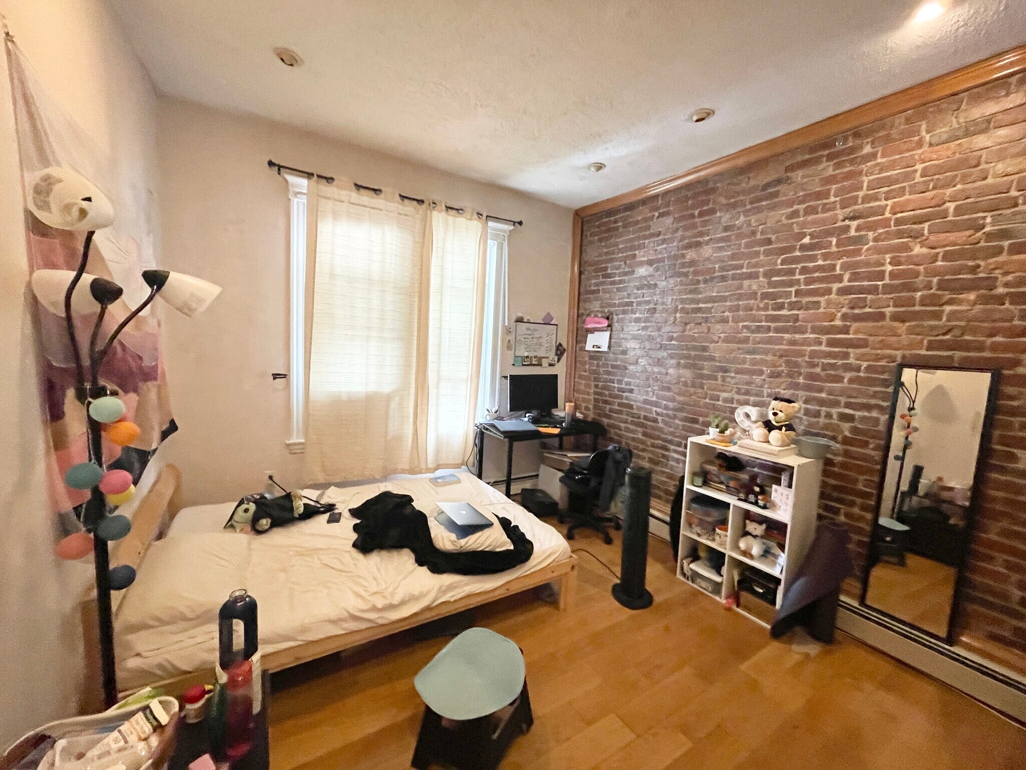 Building Photo - 22 S Huntington Ave