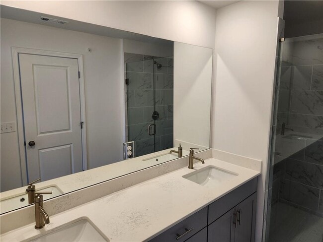 Building Photo - 113 Agnew Wy