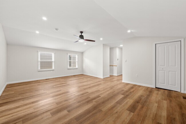 Building Photo - 11 Obrien Ct