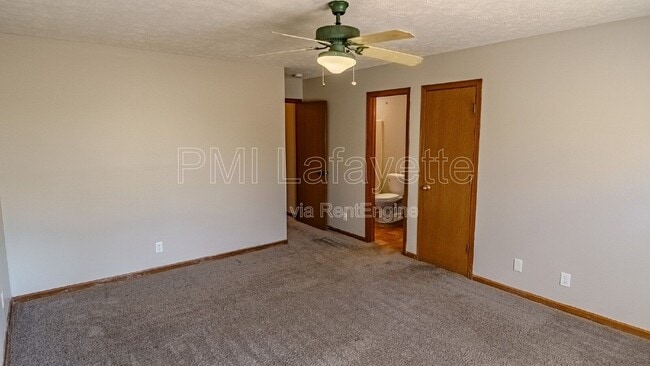 Building Photo - 2035 Bridgewater Cir