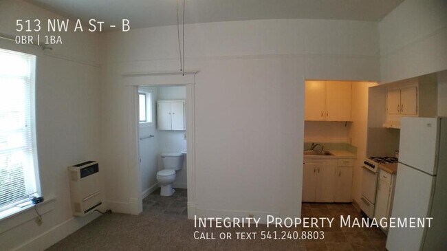 Building Photo - 513 NW A St