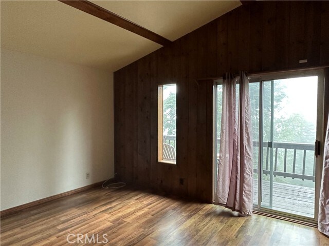 Building Photo - 897 Bear Springs Rd